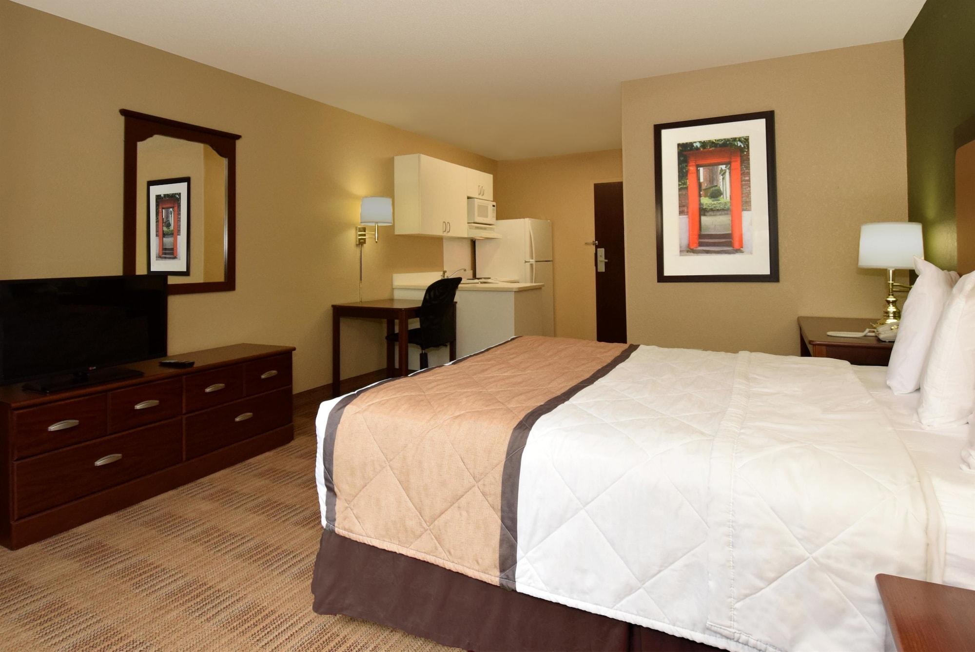 Extended Stay America Suites - Detroit - Southfield - I-696 Farmington Hills Zewnętrze zdjęcie