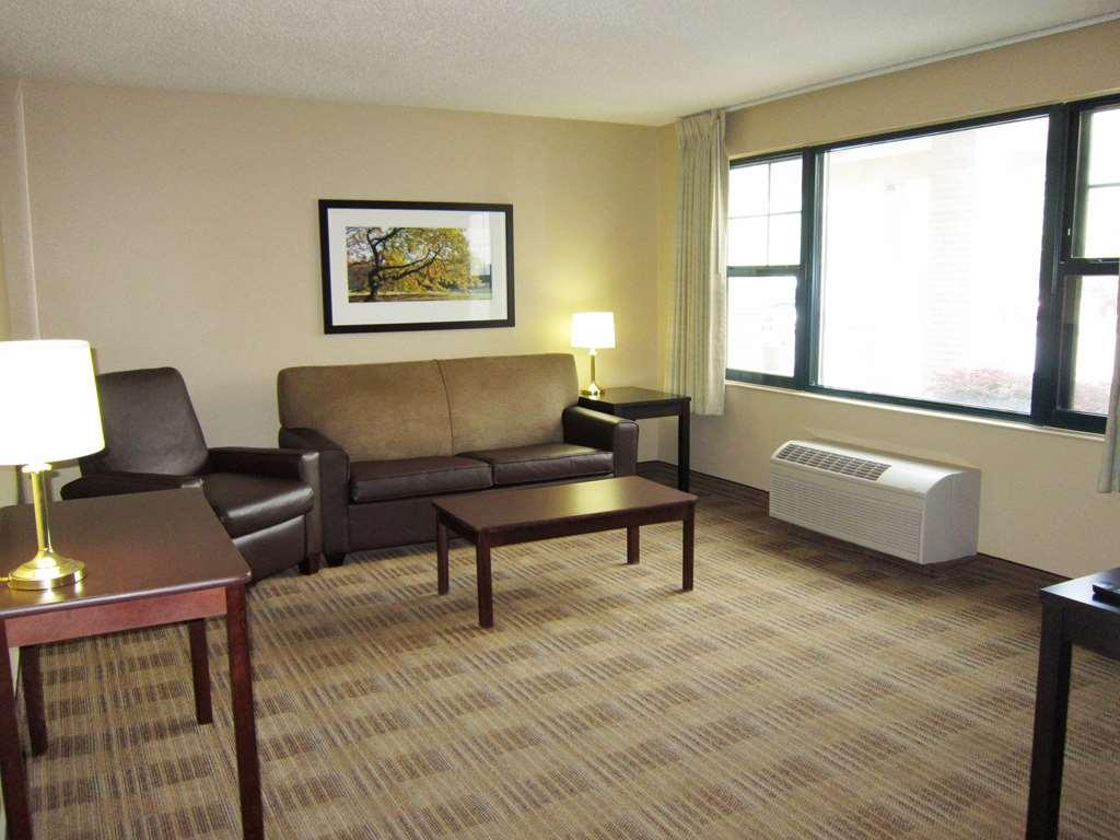 Extended Stay America Suites - Detroit - Southfield - I-696 Farmington Hills Pokój zdjęcie